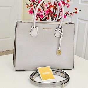 Michael Kors NWT - LG Mercer Convertible Tote